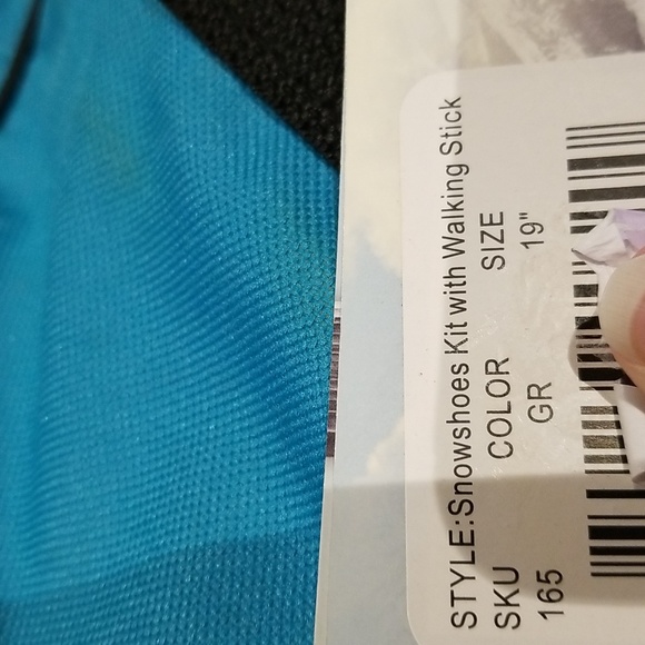 LuckyBum Snowshoes NWTS with carrying bag as well as walking sticks - Picture 10 of 10